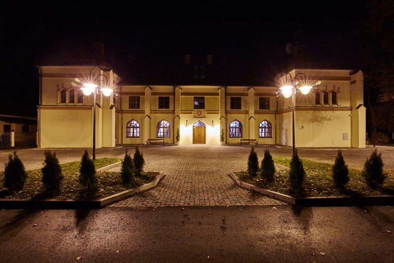 Centrum Obslugi Turysty Kordegarda Raczki  Exterior foto